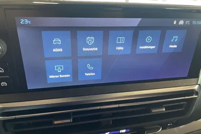 Car image 29