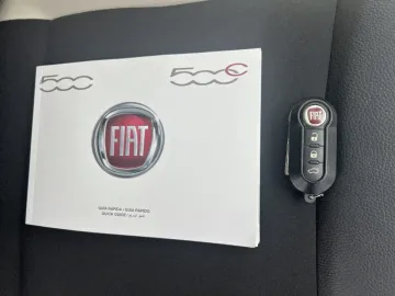 Car image 30
