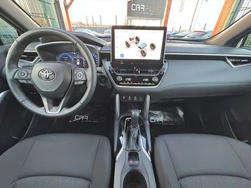 Car image 15