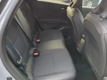 Car image 29