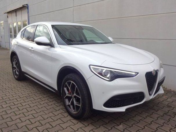 Alfa Romeo Stelvio 2.2 Diesel AT8 Q4 Super 154 kW image number 6