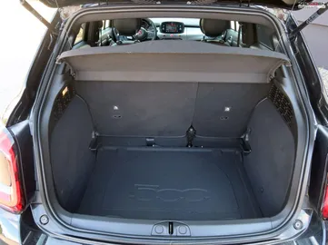Car image 29