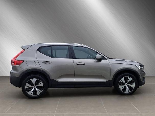 Volvo XC40 B4 Momentum Pro 145 kW image number 6