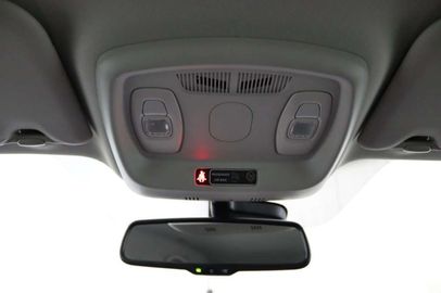 Car image 33