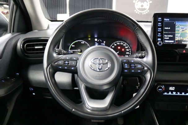 Toyota Yaris 1.5 Hybrid 85 kW image number 12