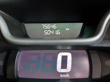 Car image 24