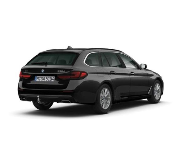 BMW 530d Touring xDrive 210 kW image number 3