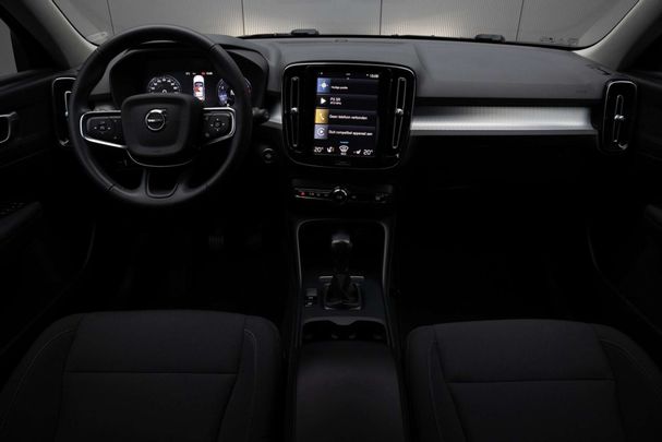 Volvo XC40 T2 Momentum 95 kW image number 11