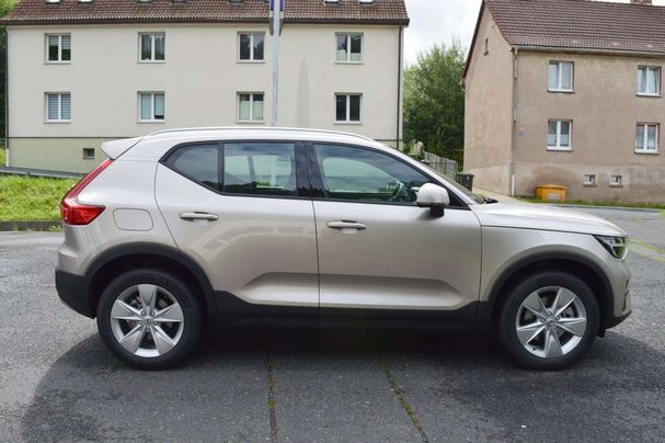 Volvo XC40 B3 Core DKG 120 kW image number 6