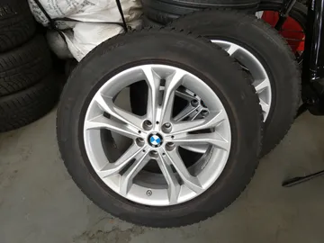 Car image 36