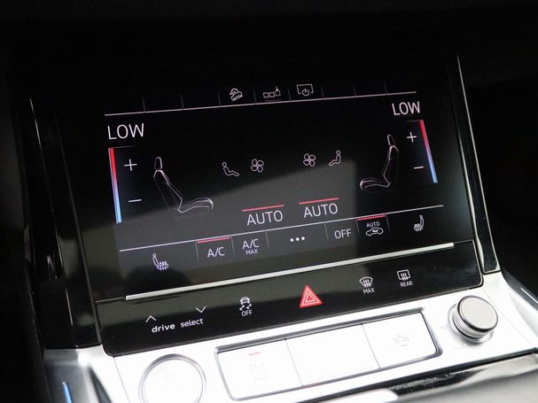 Audi e-tron 55 quattro Advanced 300 kW image number 31