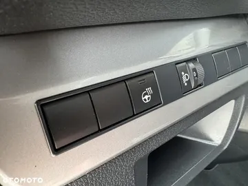 Car image 39