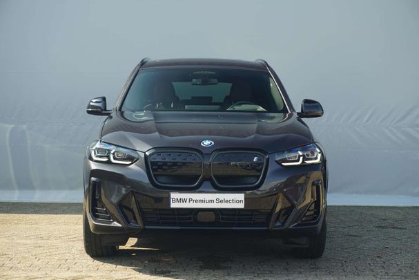 BMW iX3 210 kW image number 2