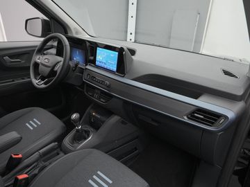 Car image 32