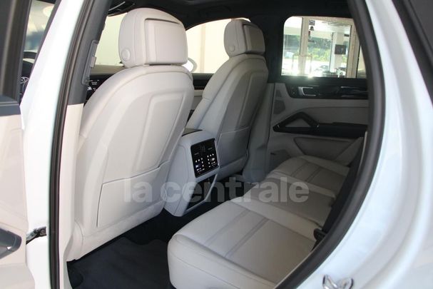 Porsche Cayenne E-Hybrid Tiptronic 340 kW image number 14