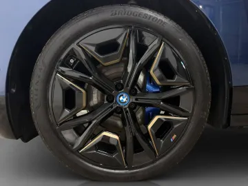 Car image 29