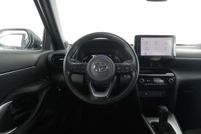 Car image 11