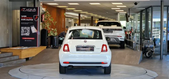 Car image 5