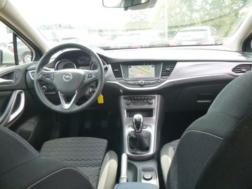 Car image 12