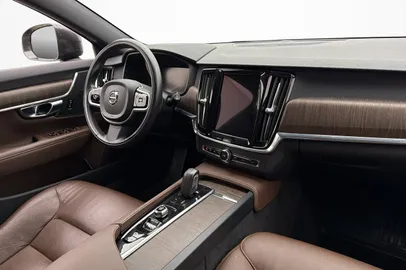 Car image 37