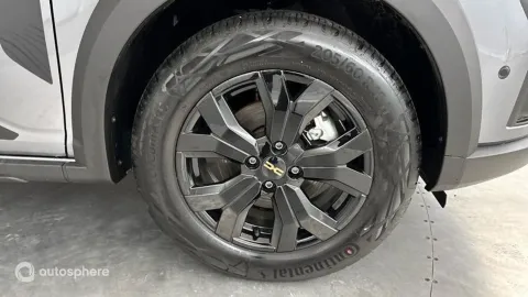 Car image 20