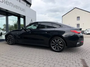 Car image 28
