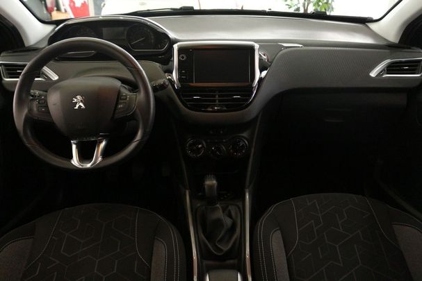 Peugeot 2008 PureTech 82 Active 60 kW image number 6