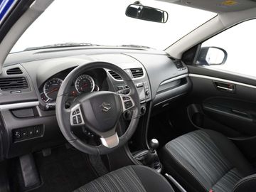 Car image 11