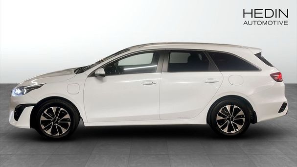 Kia Ceed Plug-in Hybrid 104 kW image number 6