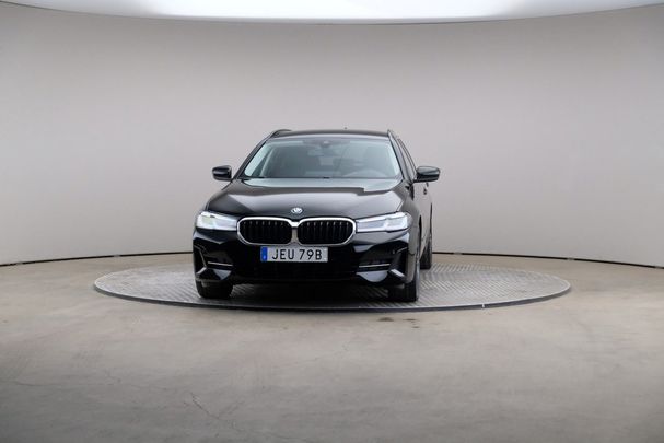 BMW 530 Touring 216 kW image number 2