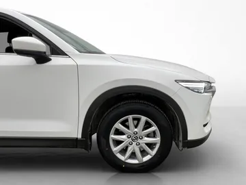 Car image 33