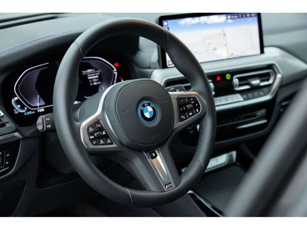 BMW iX3 210 kW image number 4