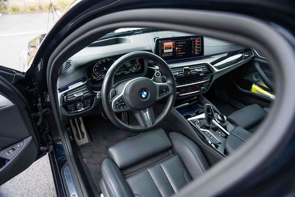 BMW 530 xDrive 215 kW image number 10