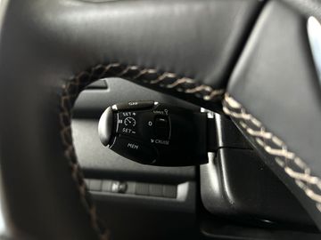 Car image 38