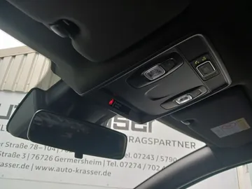 Car image 28