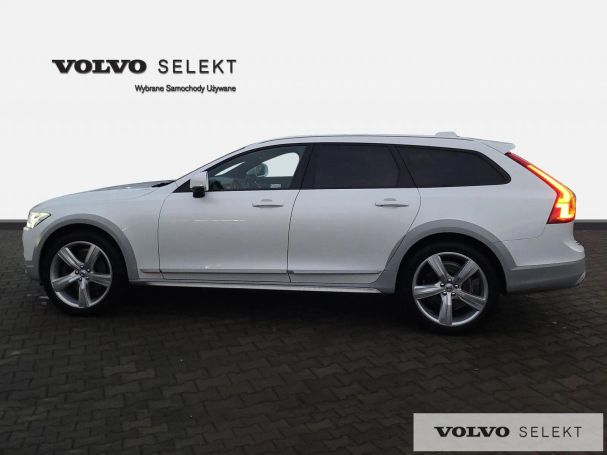 Volvo V90 Cross Country AWD 173 kW image number 9