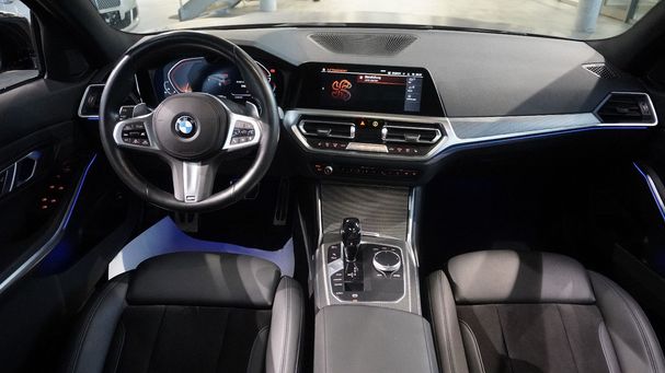 BMW 330i Touring xDrive 190 kW image number 9