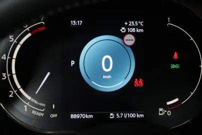 Car image 25