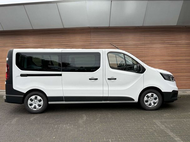 Renault Trafic dCi 110 Life 82 kW image number 8