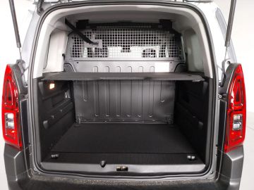 Car image 29
