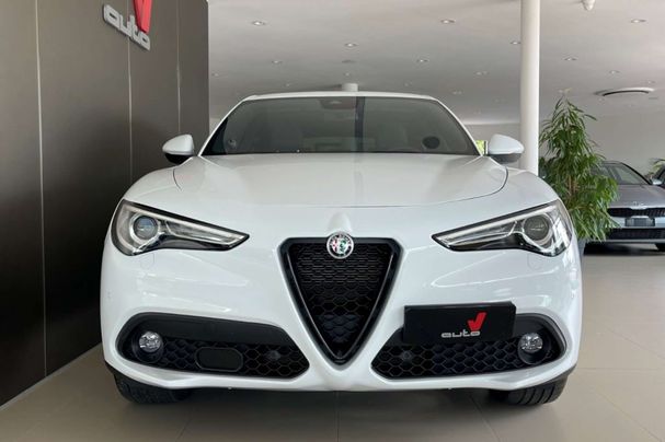 Alfa Romeo Stelvio 2.2 Diesel AT8 Q4 140 kW image number 2