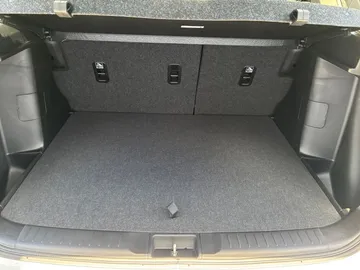 Car image 29