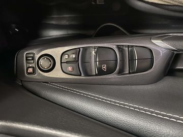 Car image 38