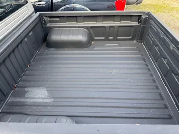 Car image 35