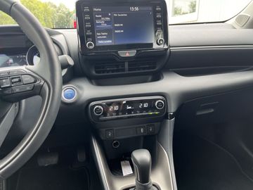 Car image 11