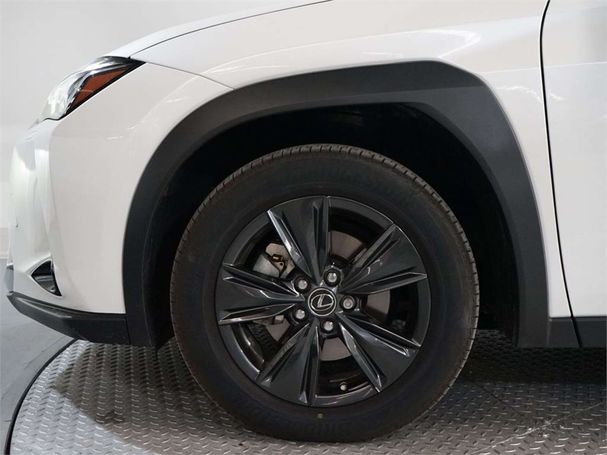 Lexus UX 250h 135 kW image number 16