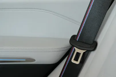 Car image 38