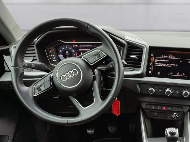 Audi A1 35 TFSI S-line Allstreet 110 kW image number 17