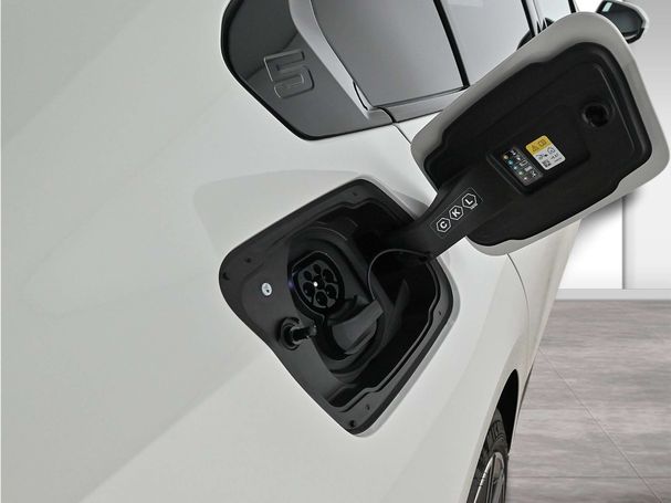 BMW i5 eDrive40 250 kW image number 4