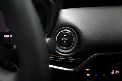 Car image 27